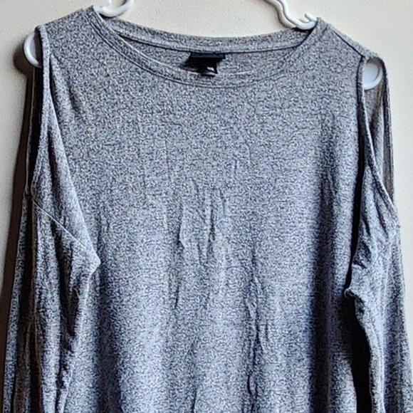 Mossimo Supply Co. Gray Cold Shoulder Sweater Size XS - Picture 5 of 16